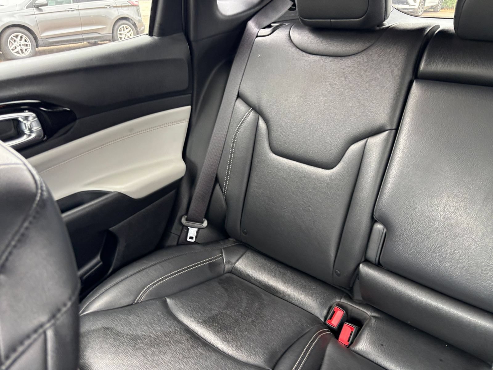 Used 2025 Jeep Compass Limited AWD/4WD image 39