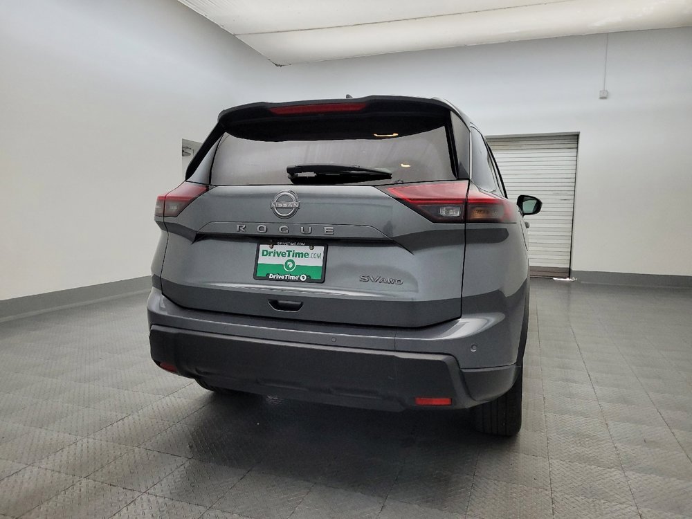 Used 2024 Nissan Rogue SV image 7