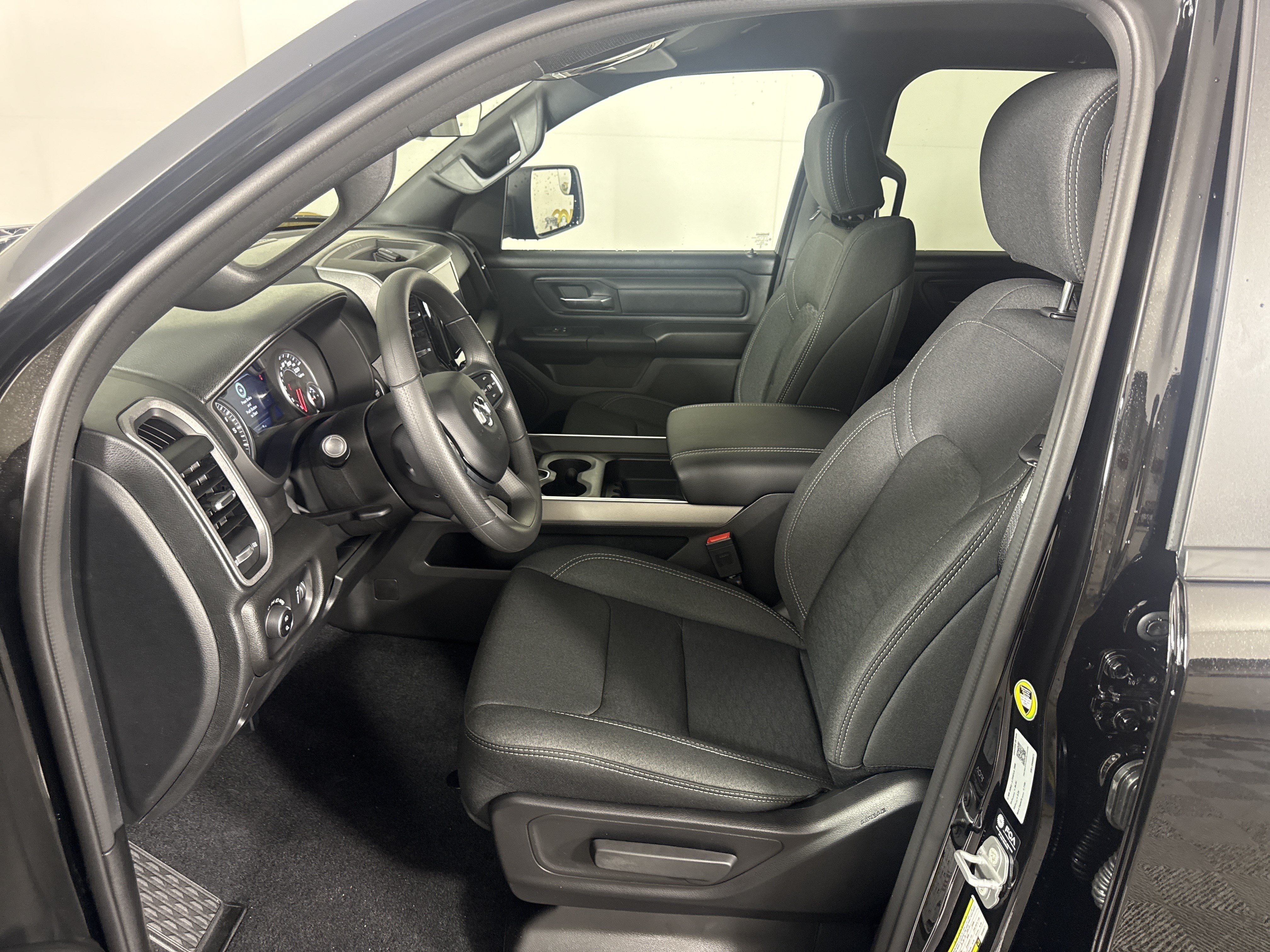 New 2027 RAM 1500 Express AWD/4WD image 12