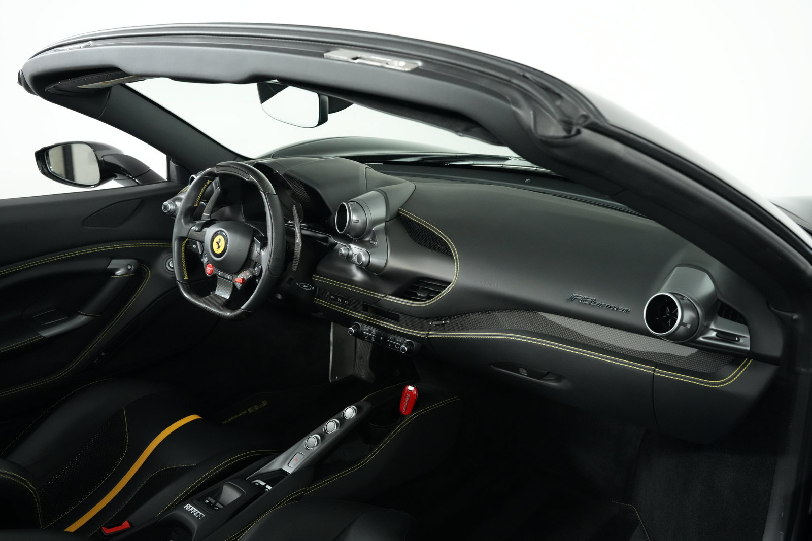 Used 2022 Ferrari F8 Spider RWD image 39