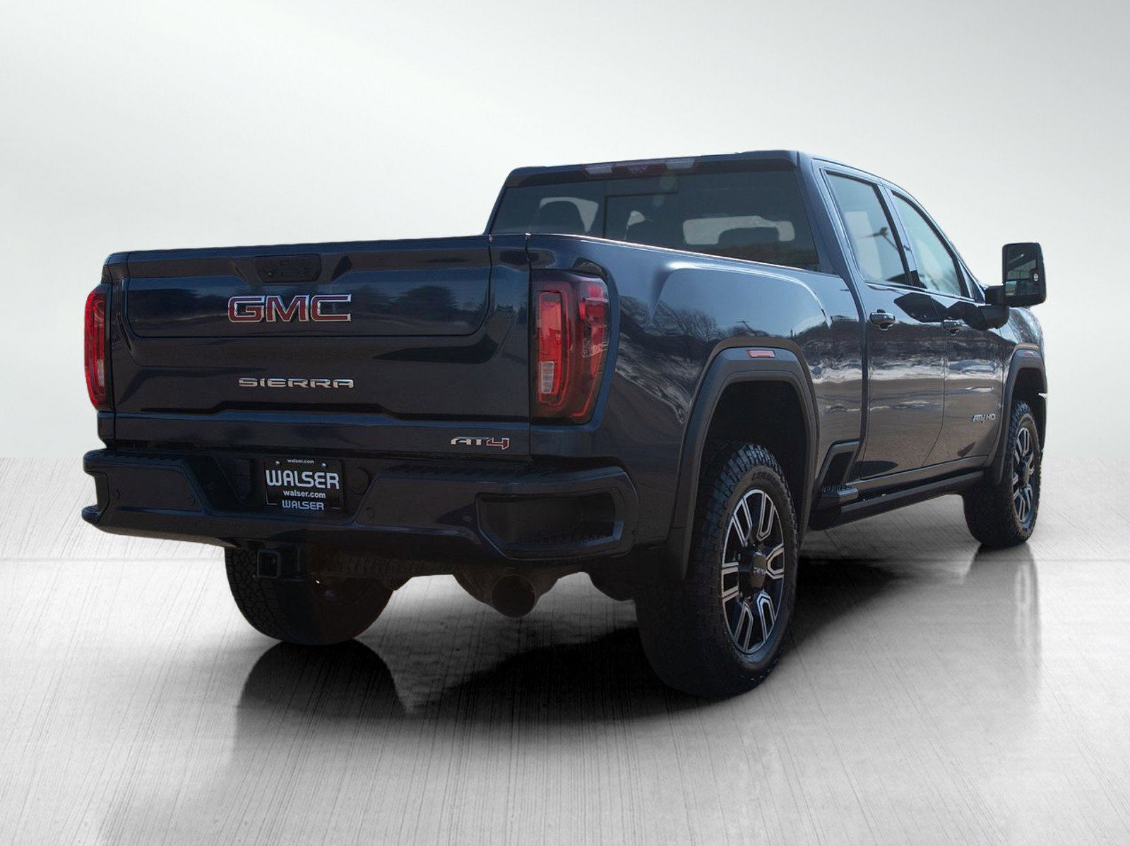 Used 2022 GMC Sierra 2500 AT4 w/ AT4 Premium Plus Package image 5