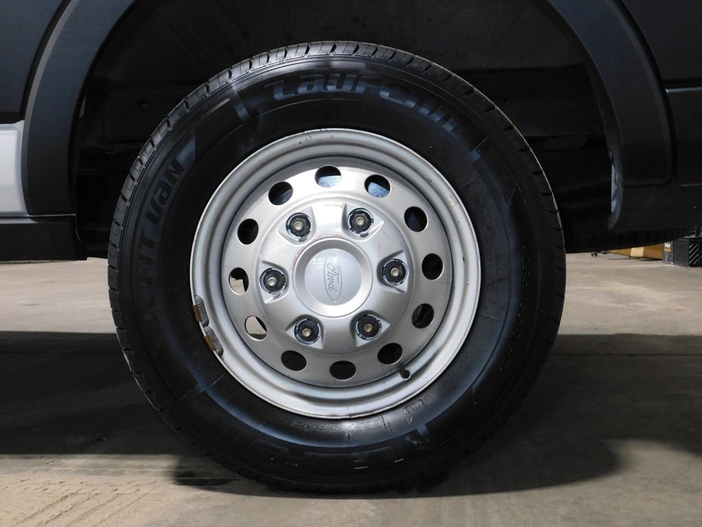 Used 2022 Ford Transit 250 AWD image 83