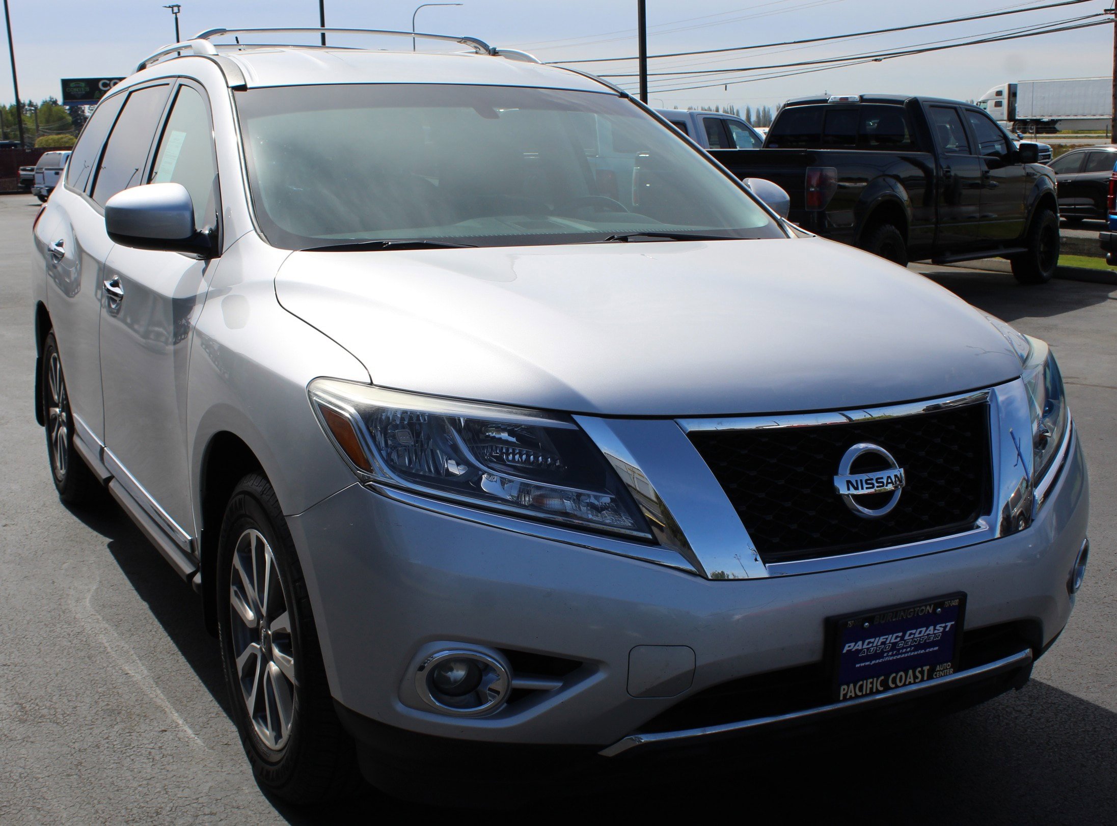 Used 2013 Nissan Pathfinder SL w/ Cargo Pkg image 7