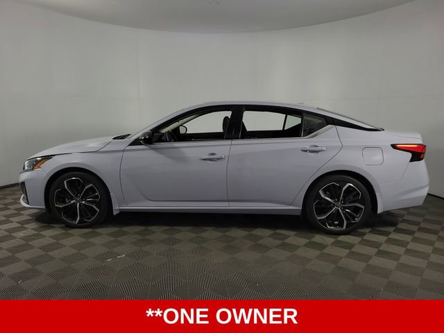 Used 2024 Nissan Altima 2.5 SR w/ SR Premium Package FWD image 5