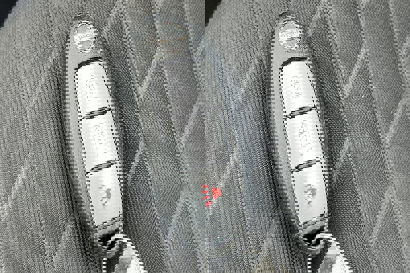 Used 2021 Nissan Kicks S image 25