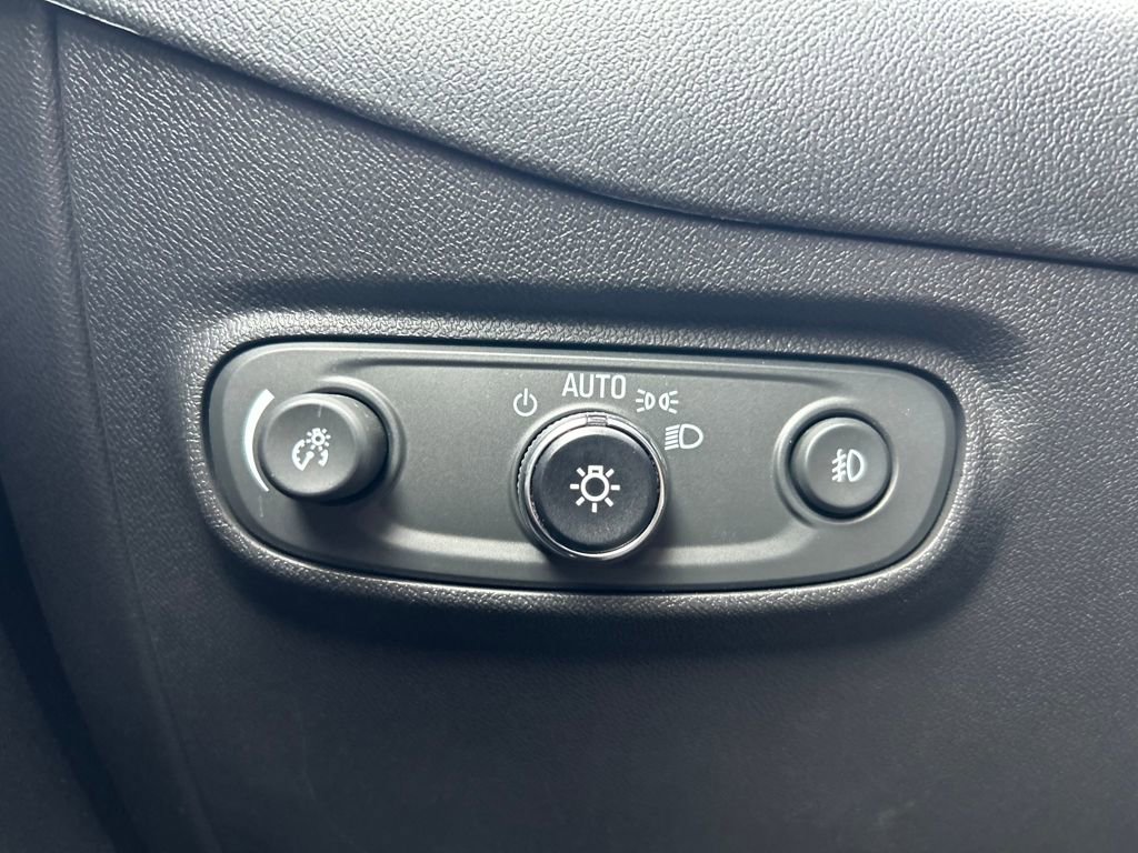 Used 2023 Chevrolet Equinox Premier w/ LPO, Cargo Package image 19