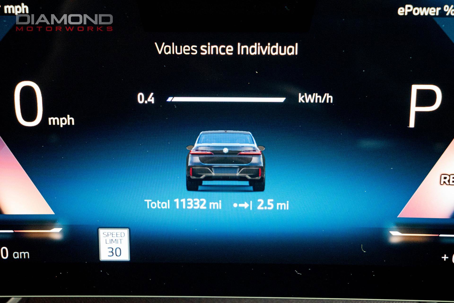 Used 2023 BMW i7 xDrive60 image 90