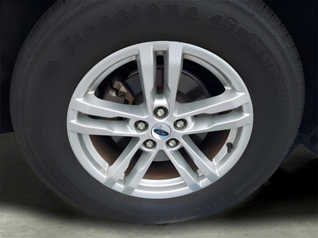 Used 2023 Ford Explorer XLT w/ Equipment Group 202A image 10