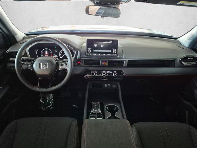 Used 2025 Honda Pilot Sport image 17