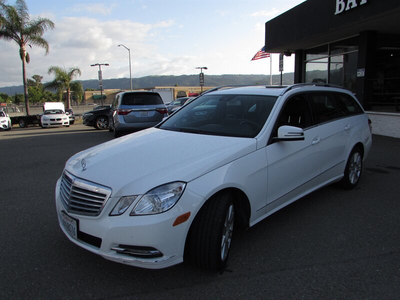 Used 2013 Mercedes-Benz E 350 4MATIC Wagon image 4