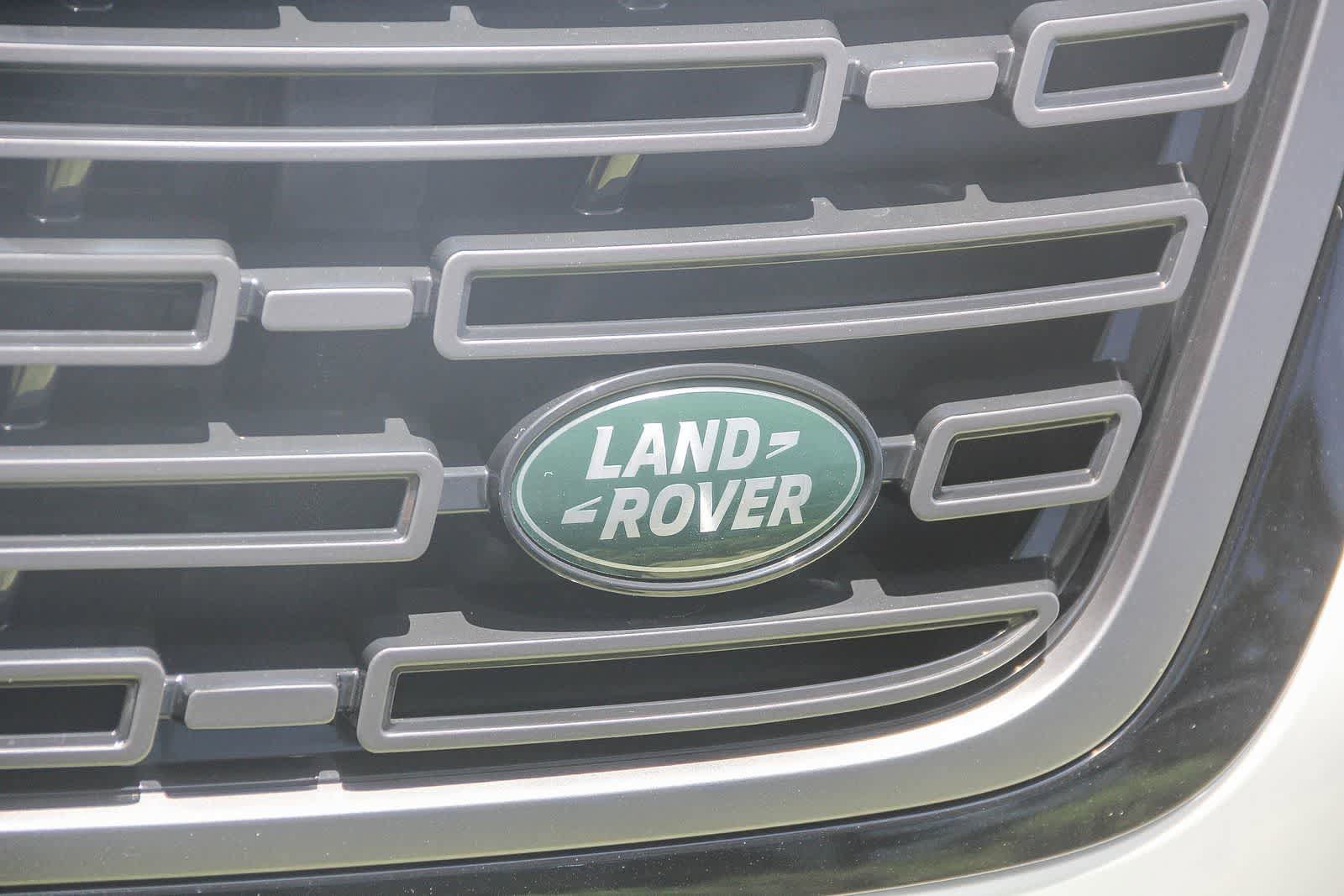 Used 2026 Land Rover Range Rover Velar S AWD/4WD image 11