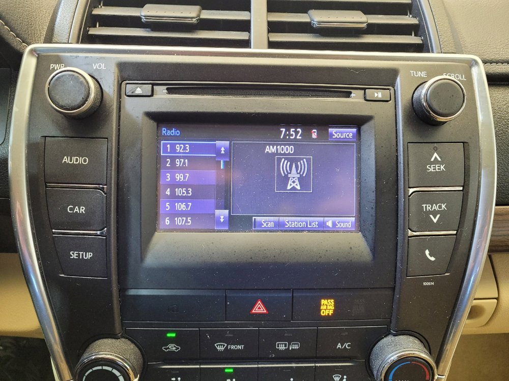 Used 2017 Toyota Camry LE image 25