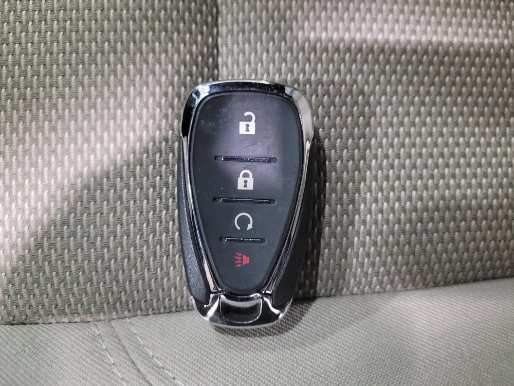 Used 2023 Chevrolet Traverse LS w/ LPO, Floor Liner Package AWD/4WD image 32
