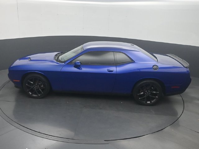 Used 2021 Dodge Challenger SXT w/ Driver Convenience Group RWD image 20