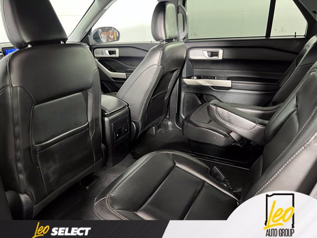 Used 2024 Ford Explorer XLT w/ Equipment Group 202A AWD/4WD image 26