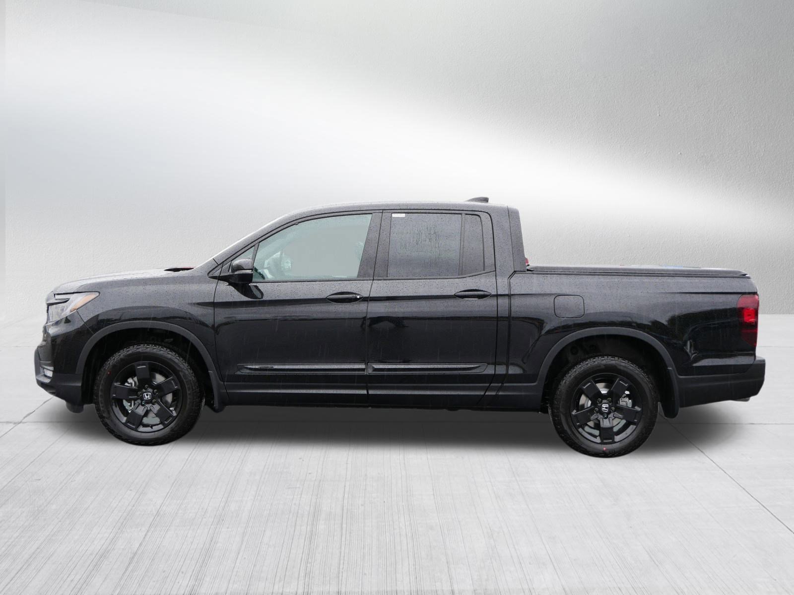 New 2026 Honda Ridgeline Black Edition image 4