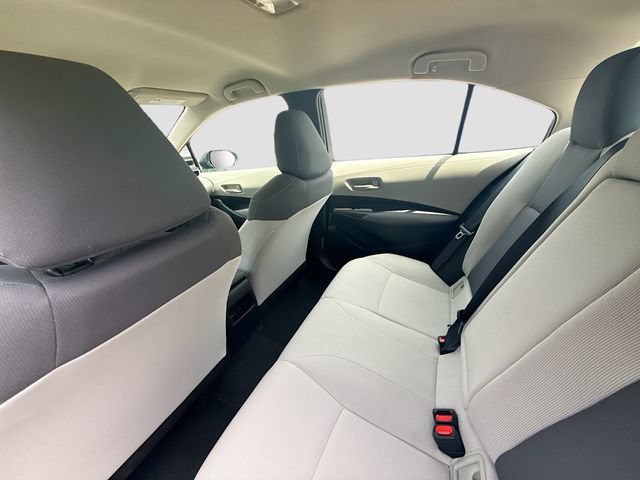 Used 2022 Toyota Corolla LE FWD image 23
