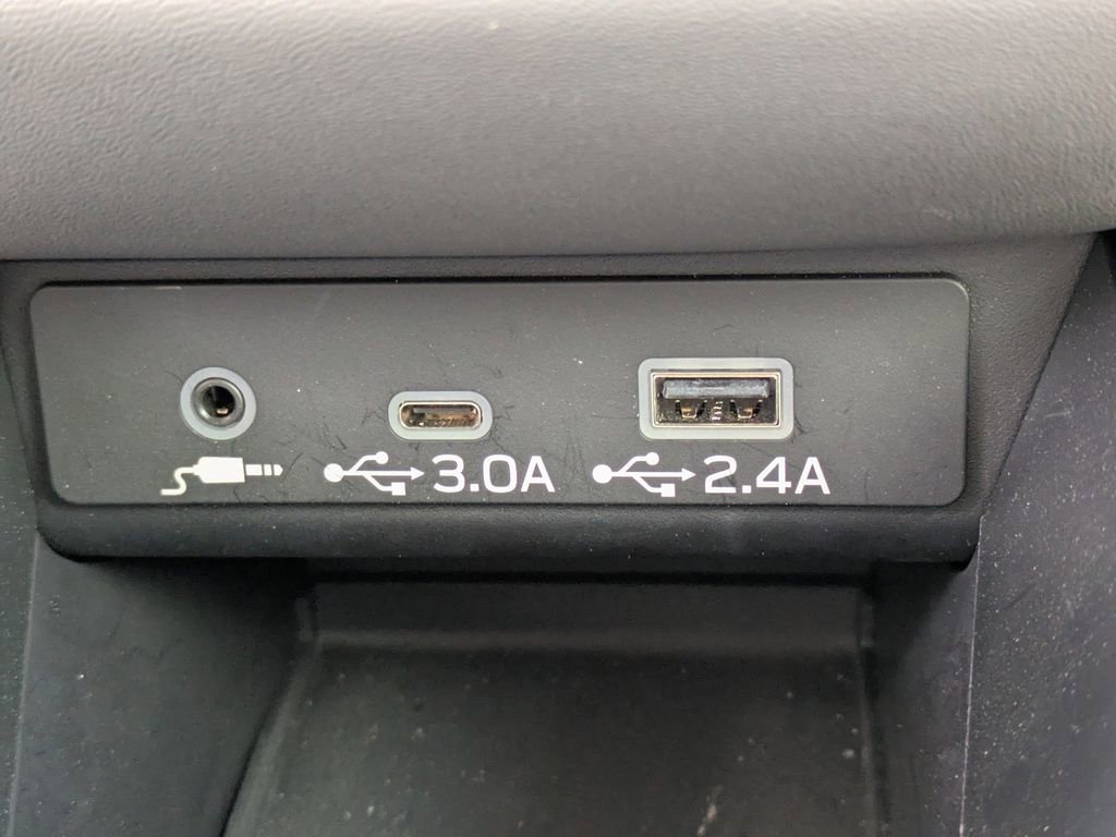 Used 2025 Subaru Outback Onyx Edition XT w/ Popular Package #2 image 18