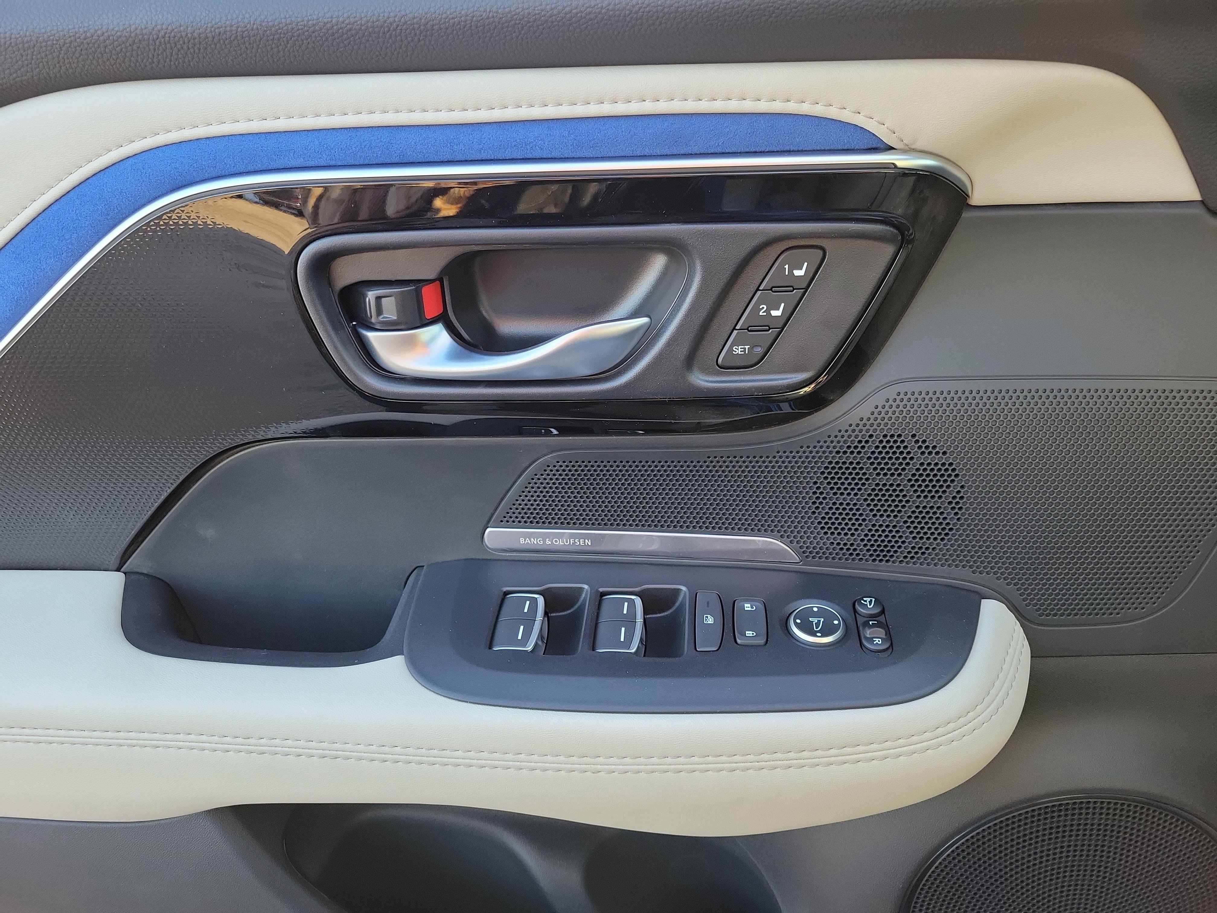 New 2026 Acura ADX A-Spec image 18