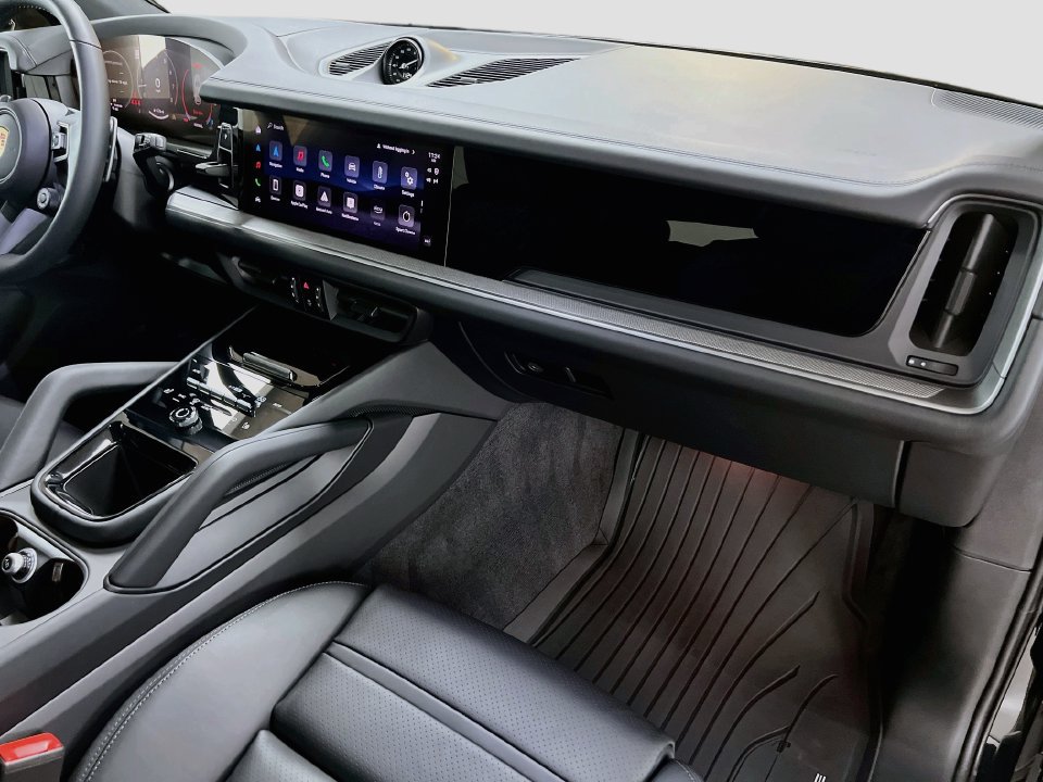 New 2026 Porsche Cayenne S AWD/4WD image 31