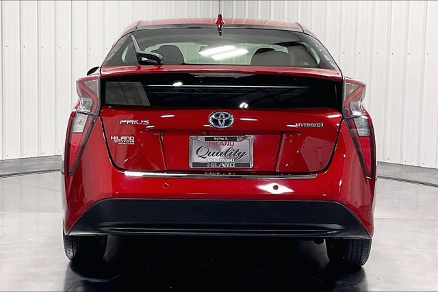 Used 2017 Toyota Prius Four w/ Advanced Technology Package FWD image 4