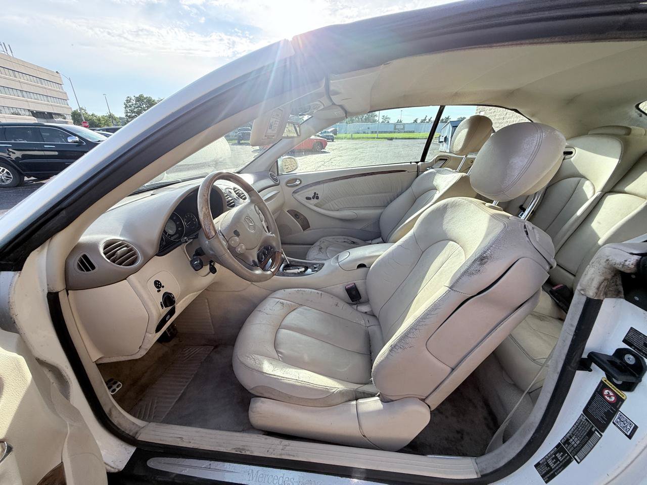 Used 2006 Mercedes-Benz CLK 350 Cabriolet w/ Premium Pkg image 10