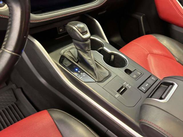 Certified 2021 Toyota Highlander XSE FWD image 21