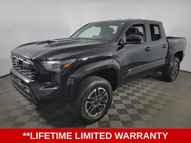Used 2025 Toyota Tacoma TRD Sport RWD image 3