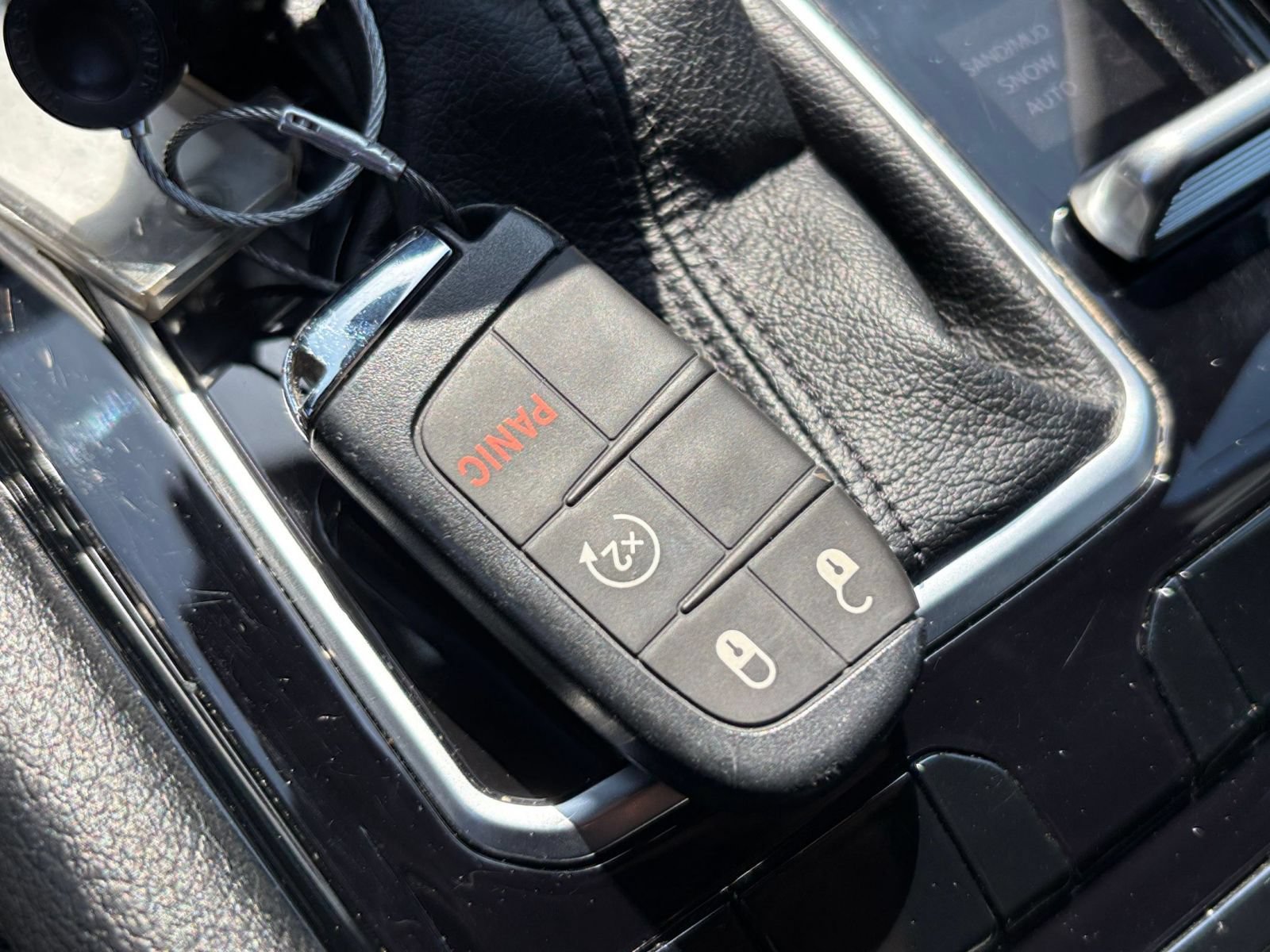 Used 2025 Jeep Compass Limited AWD/4WD image 17
