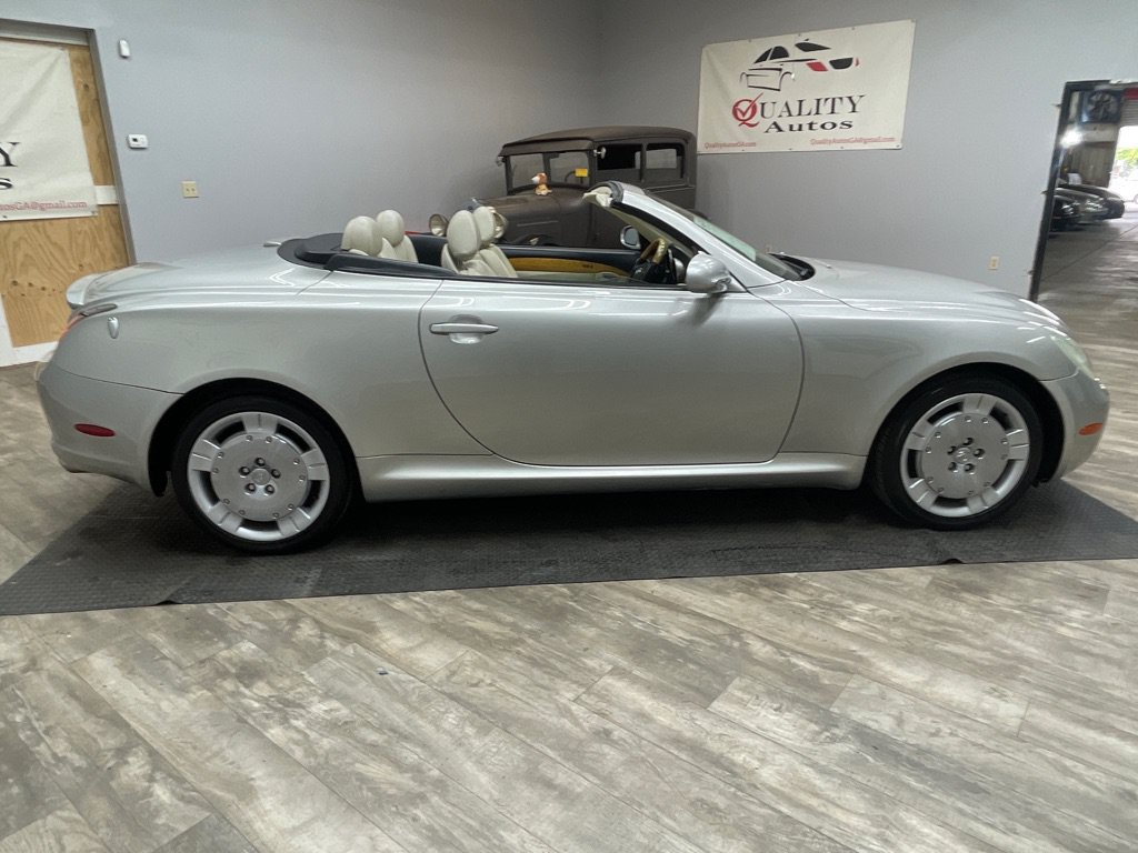 Used 2004 Lexus SC 430 Convertible RWD image 11