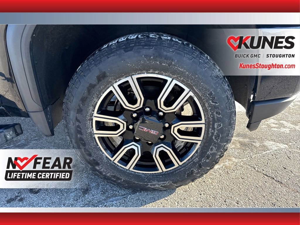 Used 2023 GMC Sierra 2500 AT4 image 15