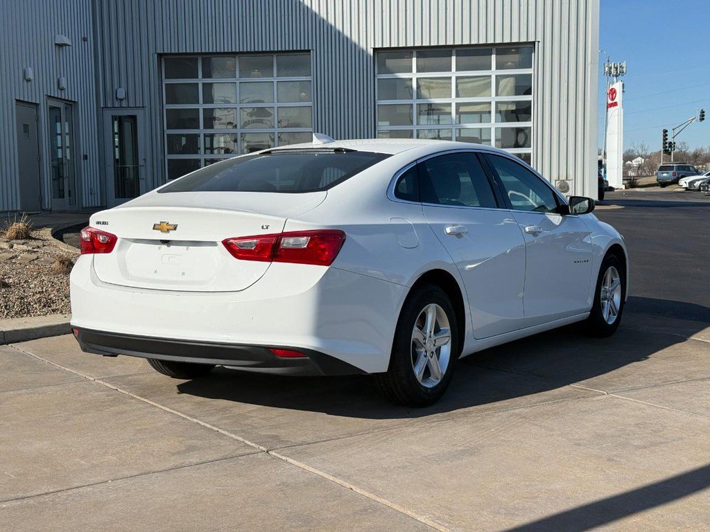 Used 2023 Chevrolet Malibu LT image 5