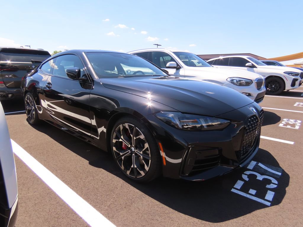 Certified 2025 BMW 430i Coupe w/ M Sport Package image 2