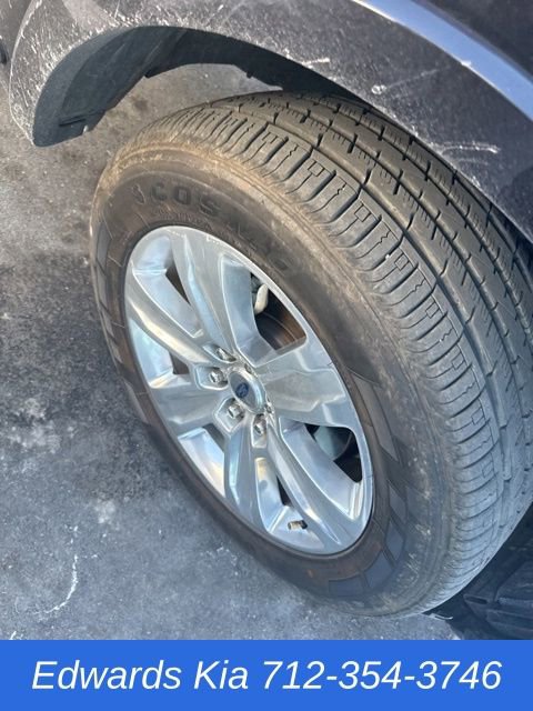 Used 2019 Ford F150 Platinum w/ Equipment Group 701A Luxury image 8