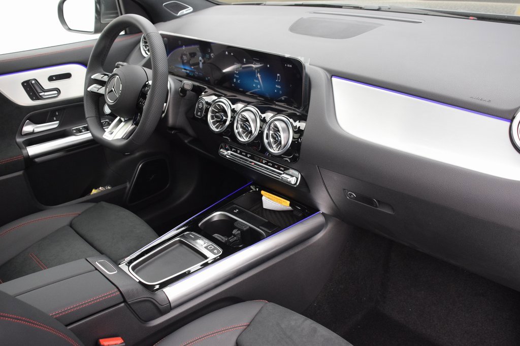 New 2025 Mercedes-Benz GLA 35 AMG 4MATIC image 14