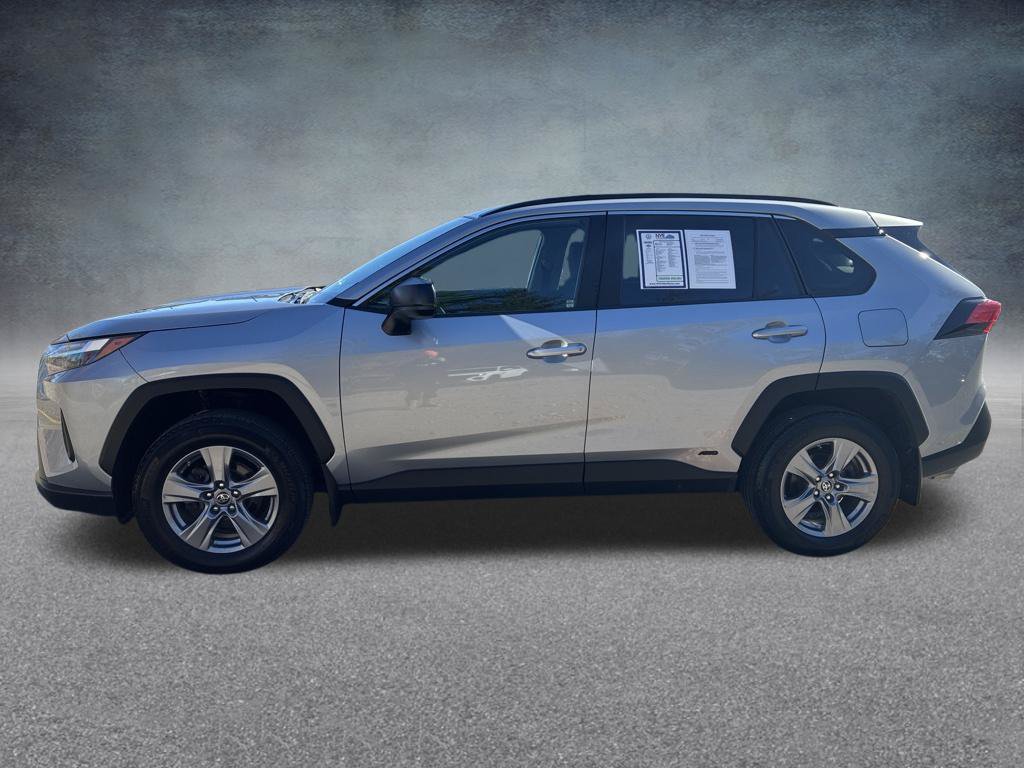 Used 2024 Toyota RAV4 LE AWD/4WD image 2