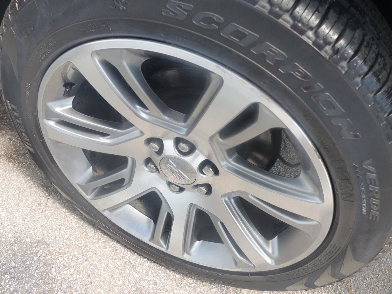 Used 2015 Cadillac Escalade ESV Premium AWD/4WD image 8