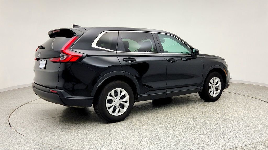 Used 2025 Honda CR-V LX image 5