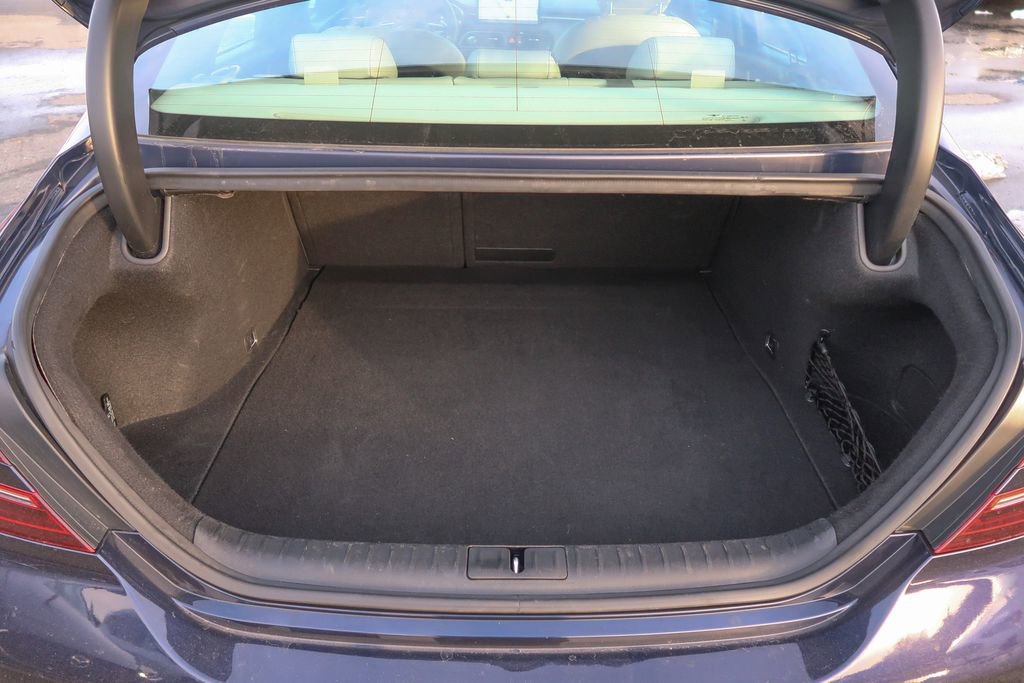 Used 2023 Genesis G70 2.0T image 11