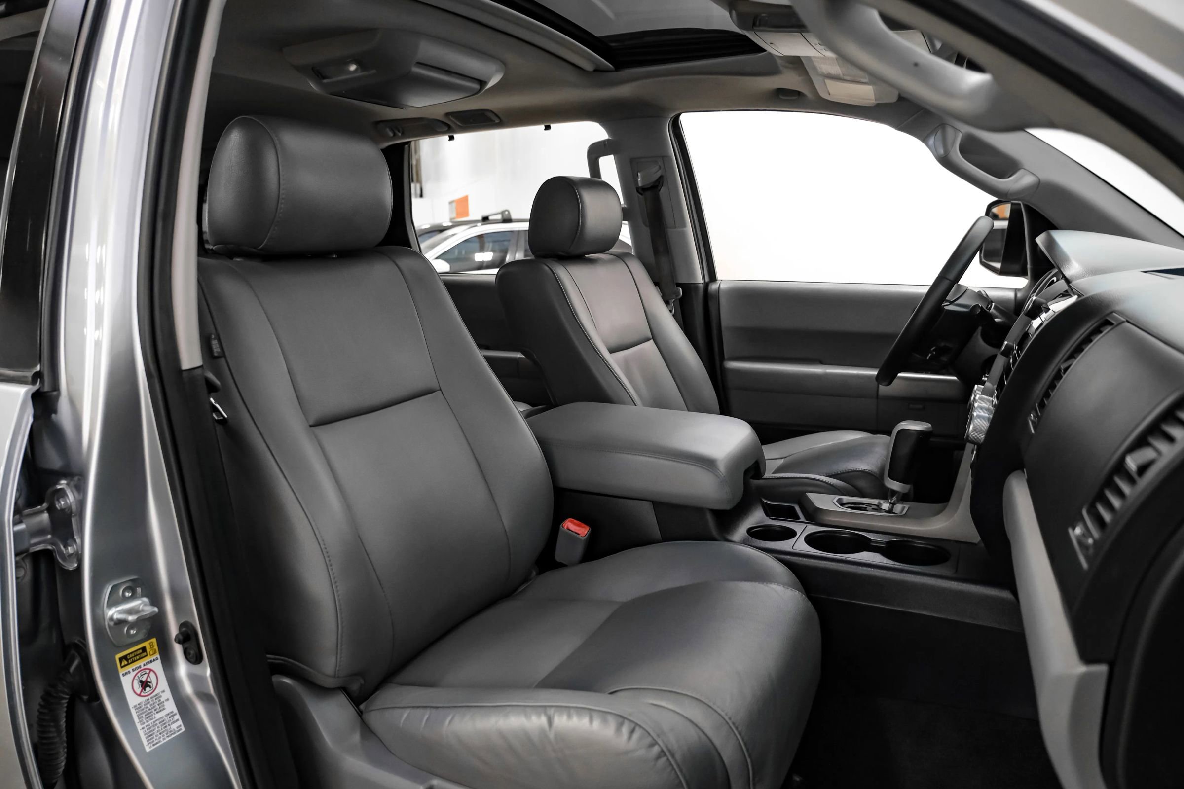 Used 2013 Toyota Sequoia Limited RWD image 29