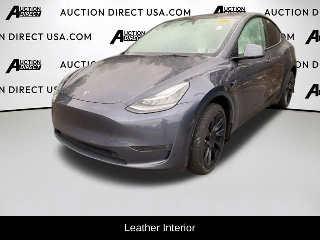 Used 2023 Tesla Model Y Long Range image 2