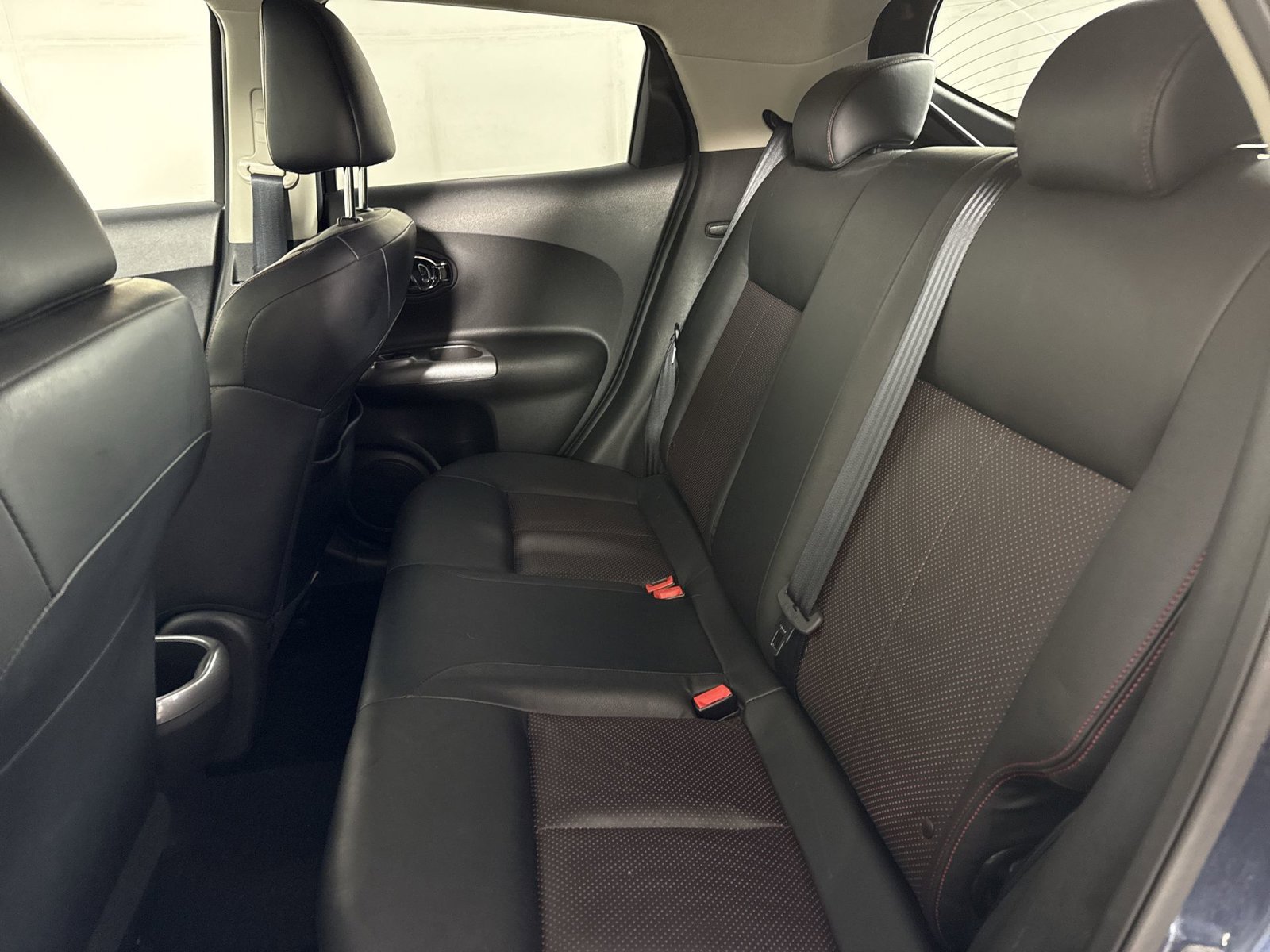 Used 2014 Nissan Juke SL AWD/4WD image 22