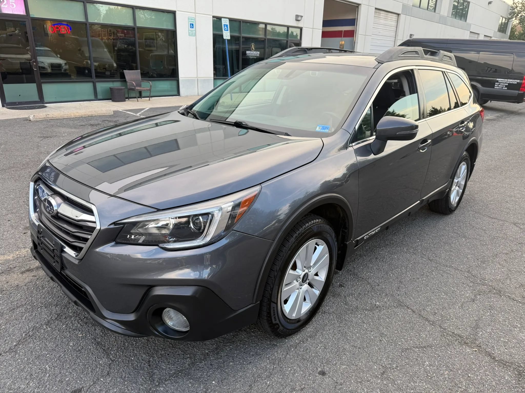 Used 2018 Subaru Outback 2.5i Premium AWD/4WD image 5