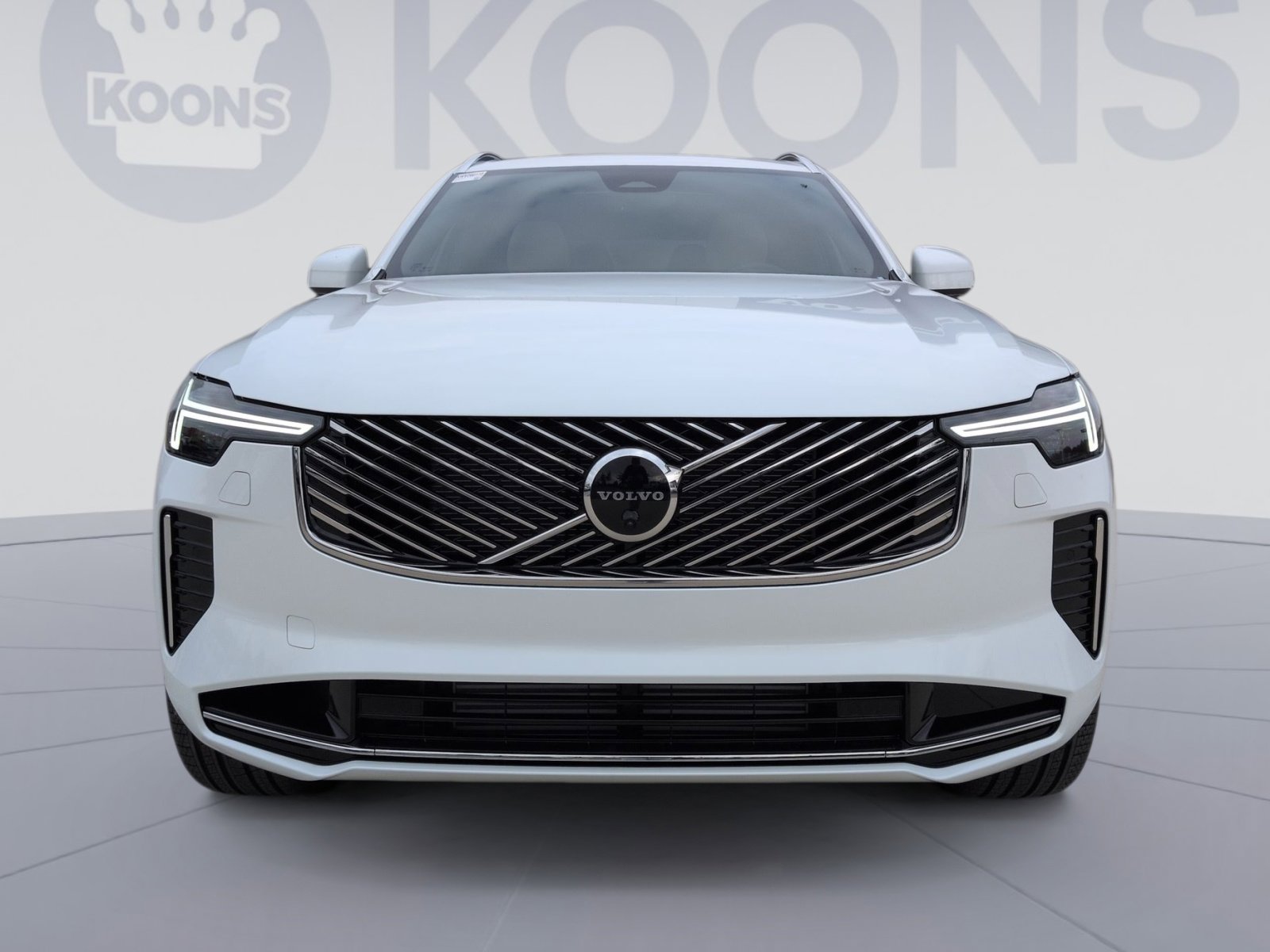 New 2026 Volvo XC90 T8 Plus w/ Protection Package Premier image 11