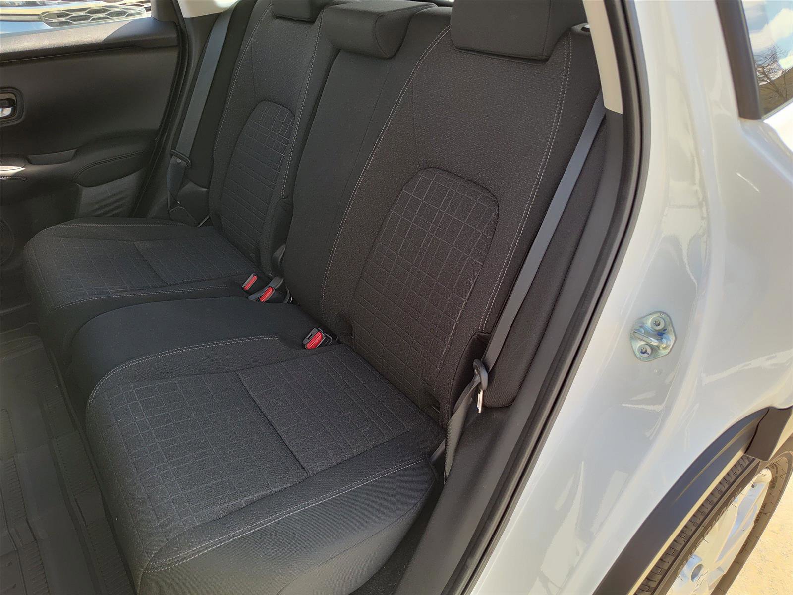 Used 2025 Honda HR-V LX image 24