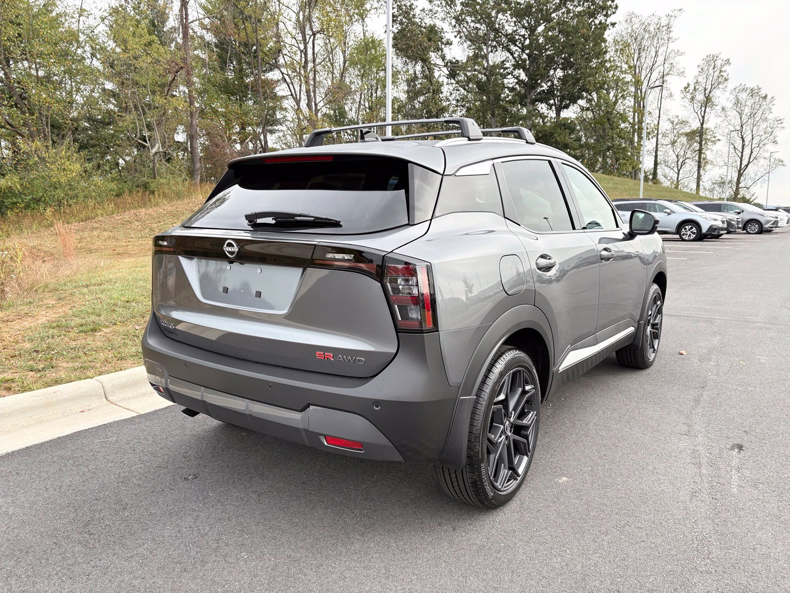 Used 2026 Nissan Kicks SR w/ Cold Weather Package AWD/4WD image 9