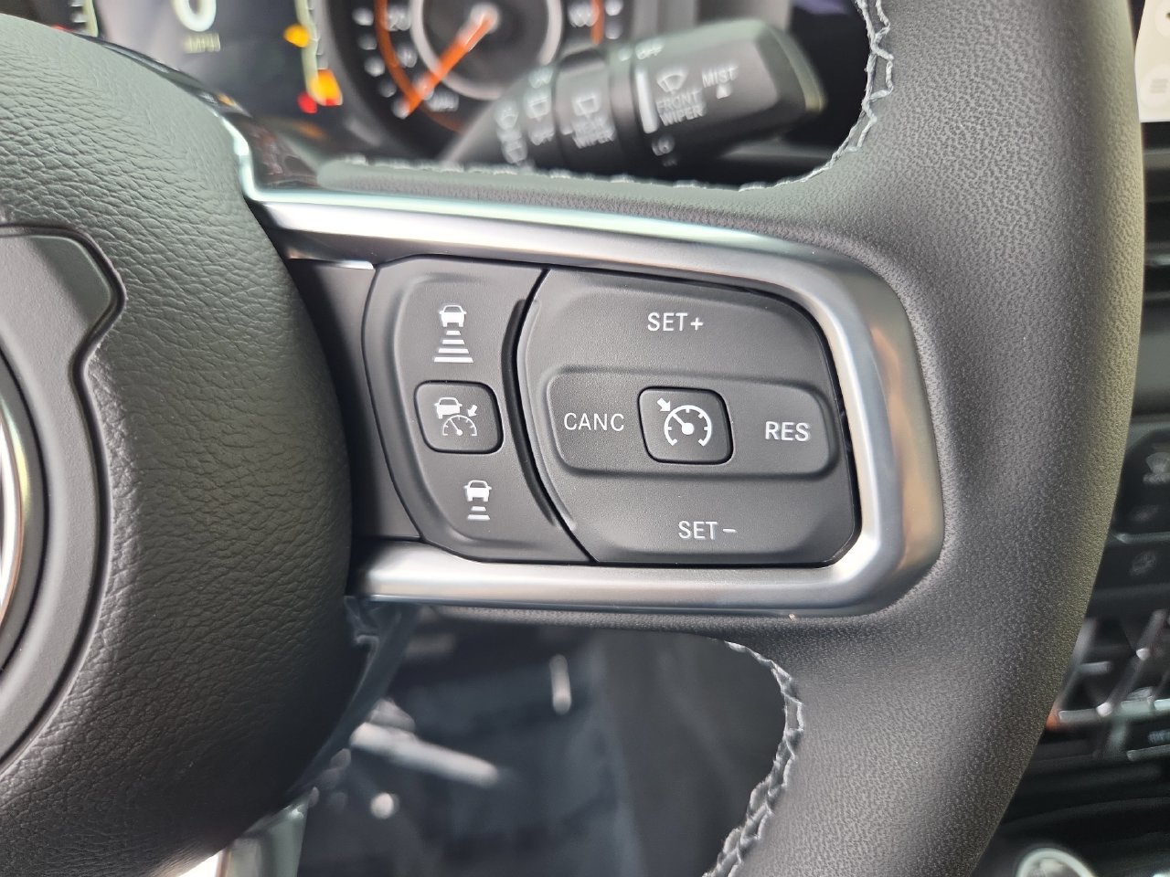 New 2026 Jeep Wrangler Unlimited Sahara AWD/4WD image 30