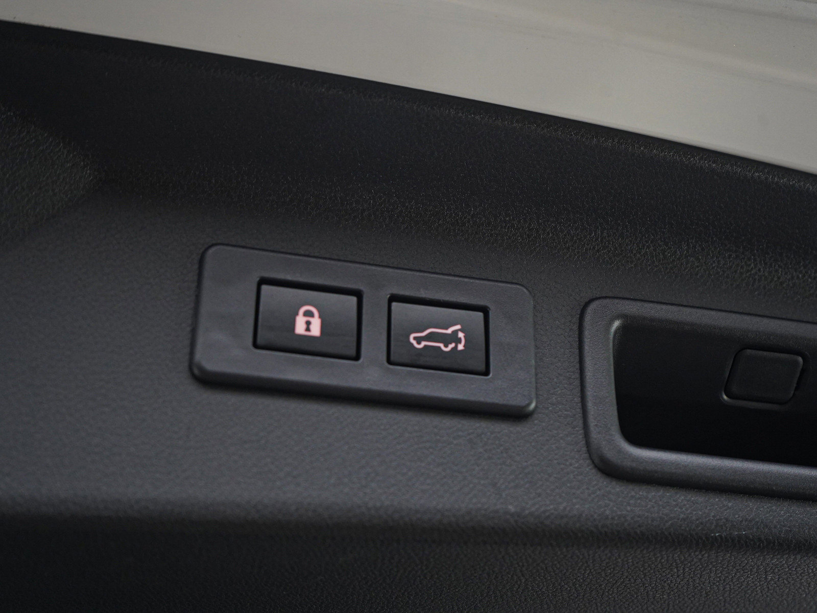 Used 2025 Subaru Forester Premium image 17