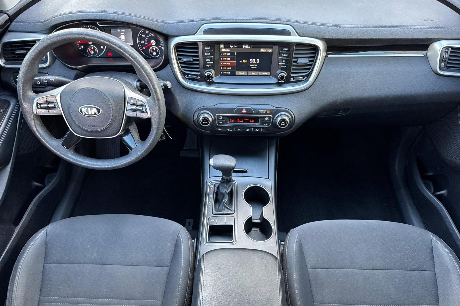 Used 2019 Kia Sorento FWD V6 image 15