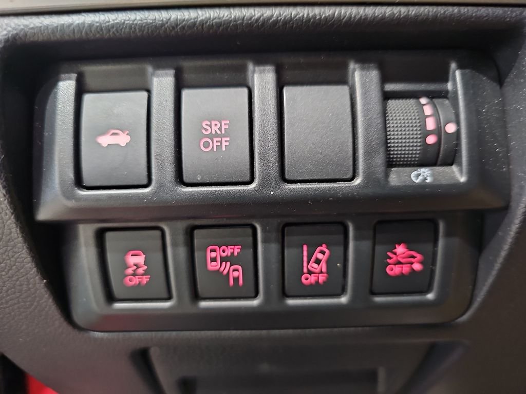 Used 2015 Subaru Legacy 3.6R Limited AWD/4WD image 27